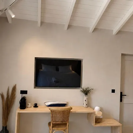 Dryope Luxury Living 3* Dhriopís